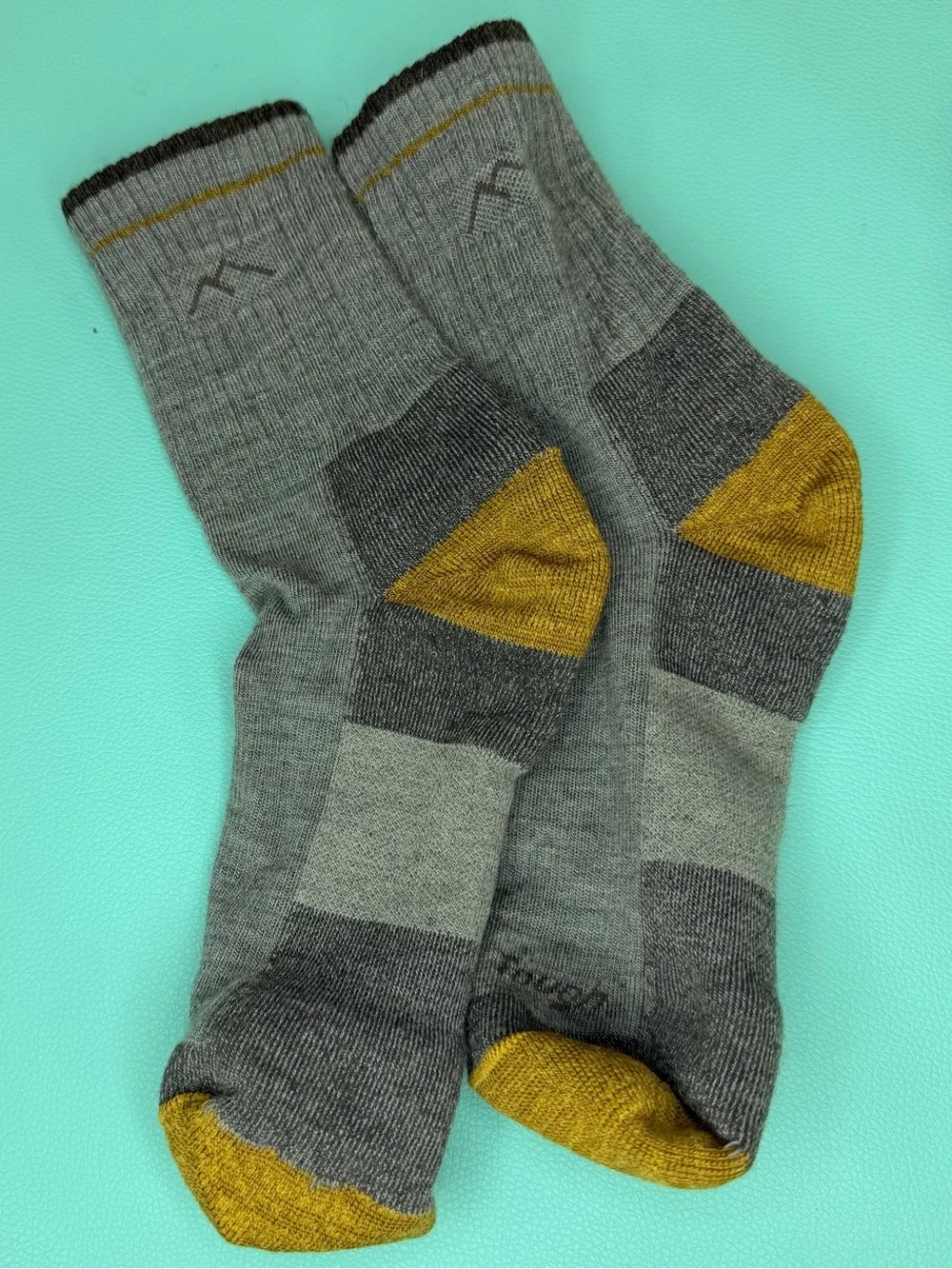Darn Tough Hiker Micro Crew Midweight Cushion Socks- Bundle of 2 Medium